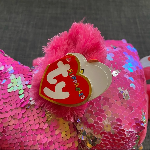 TY Flippables Sequin Plush - PINKY the Flamingo 17” - Picture 6 of 7
